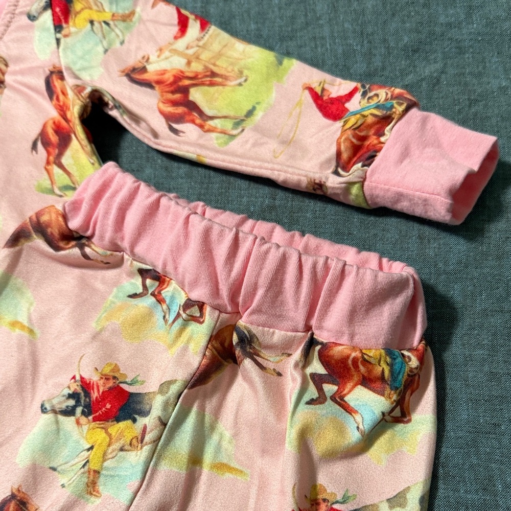 Pink Cowgirl Horse Print Pajama Set 6-12 Months - Picture 6 of 9